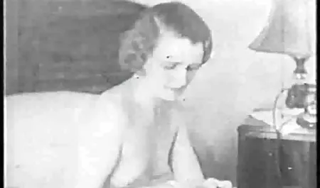 என் முதல் திறந்த யோனி பாட்டி gigporno வீடியோ ஒரு ஸ்டைலான குளியலறை