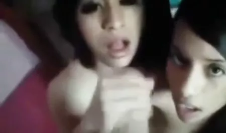 முதல் முறையாக செக்ஸ் liveporno இருந்தது ஒரு Camgirl