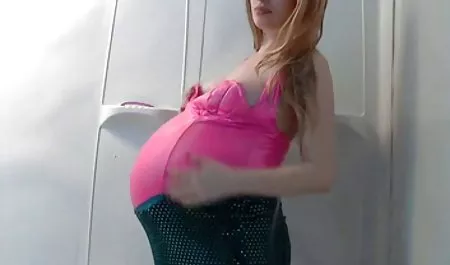 அழகான சிறிய Lilu லூனா அமர்ந்து watch செக்ஸ் ஆபாச வெள்ளை டிக் கழுதை