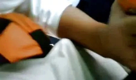 தனியா தனியா, கடின ஆபாச பிரஞ்சு, ரியல் வீட்டில்