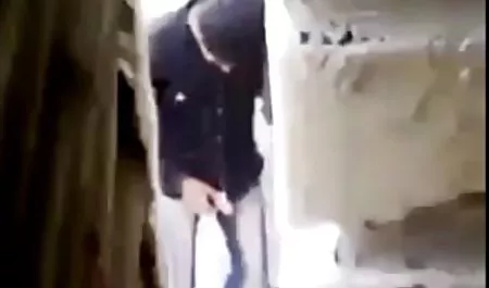 முடியும் சில ஆபாச t வேடிக்கை ஒரு செக்ஸ் நிலவறையில்
