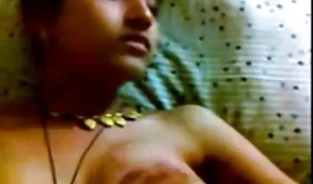ஆண்ட்ரியா காத்திருக்கும் ஆபாச p டெர் ம்யால்ர்க